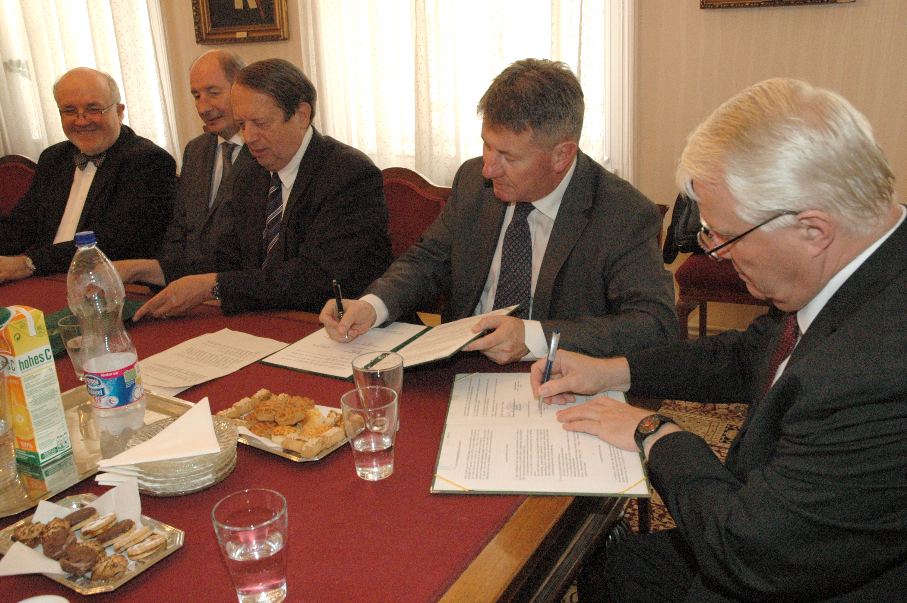 Együttműködési megállapodást kötött a Magyarországi Evangélikus Egyház és a Miskolci Egyetem